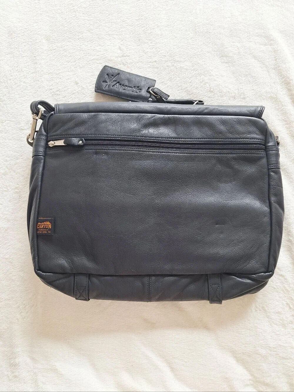 NEW Canyon Outback Black Leather Laptop Briefcase Aventis Messenger Bag 16